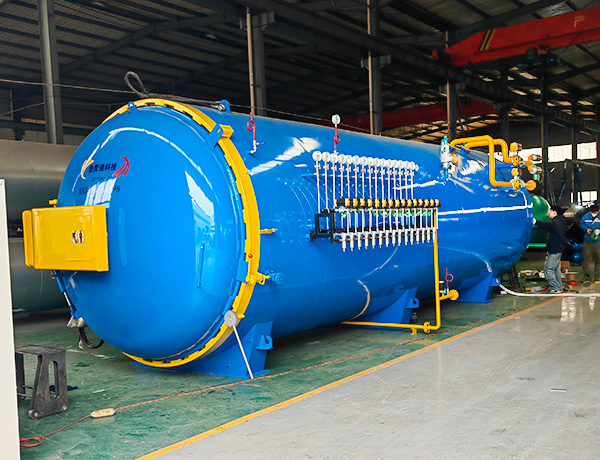 环氧树脂旅行箱热压罐